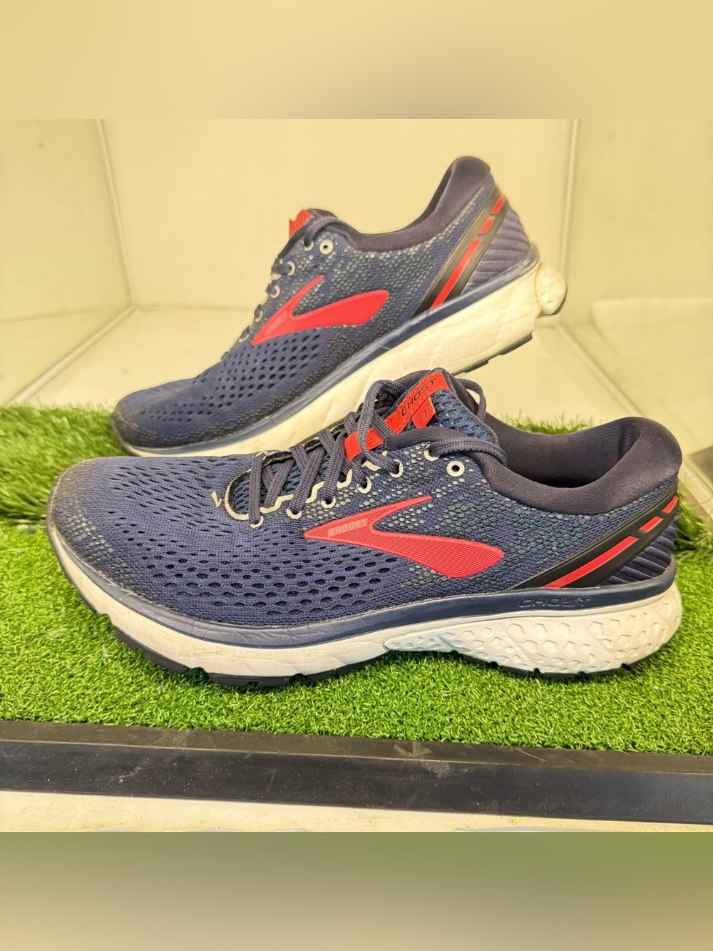 Brooks Ghost 11 Running Shoes, Navy/Red/White, Mens 9.5